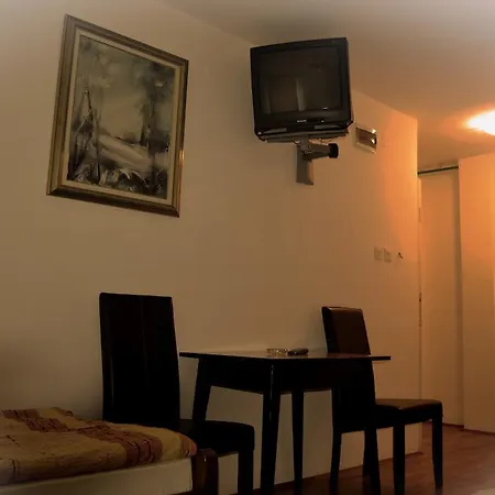 Hostel S