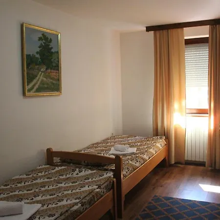 Hostel S Novi Sad